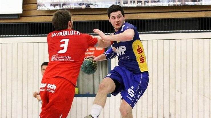 V&ouml;llig losgel&ouml;st, aber trotzdem voll konzentriert will Philipp Sch&uuml;ckle mit der SG Pforzheim/Eutingen das letzte Heimspiel dieser Saison bestreiten. Foto: G&ouml;ssele