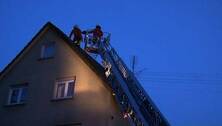 Gro&szlig;e Sch&auml;den durch Windhose in Arnbach