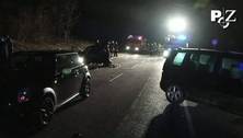Zwei junge Menschen bei Unfall auf B 10 schwer verletzt