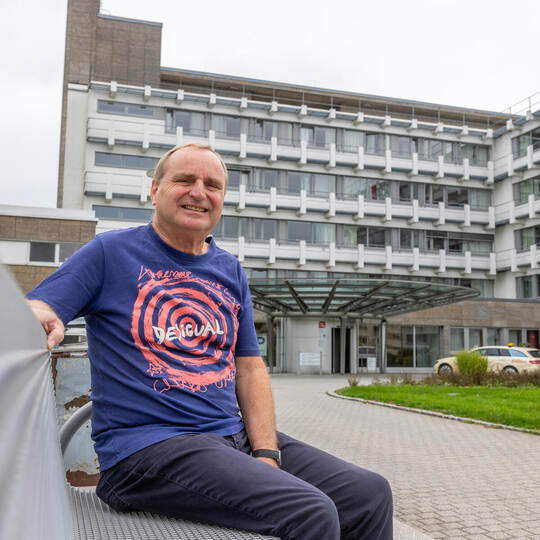 Eckhard Ächtler und sein Mühlacker Krankenhaus: Er hat 1977 als Krankenpfleger dort angefangen und ist nie mehr gegangen. Selbst