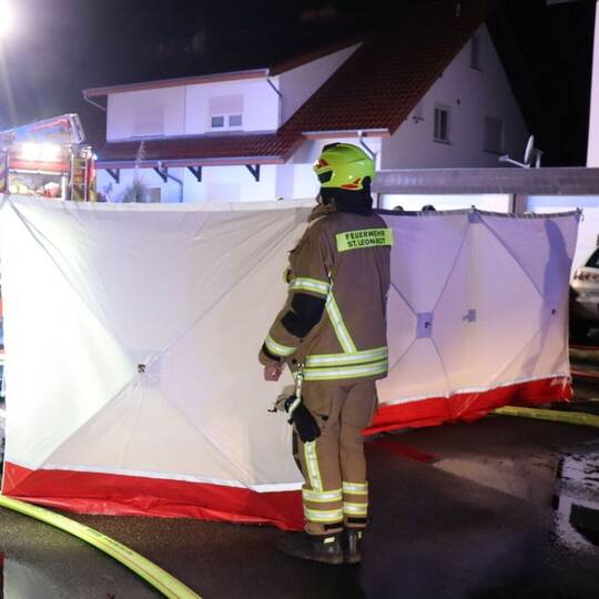 Zwei Tote bei Brand in Einfamilienhaus