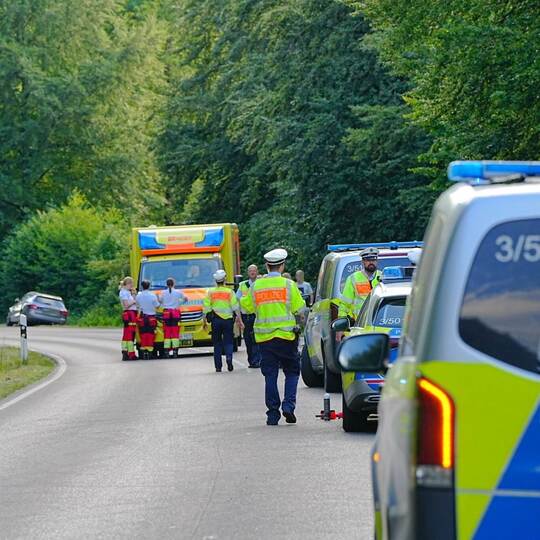 Radfahrerin stirbt nach Kollision mit Auto