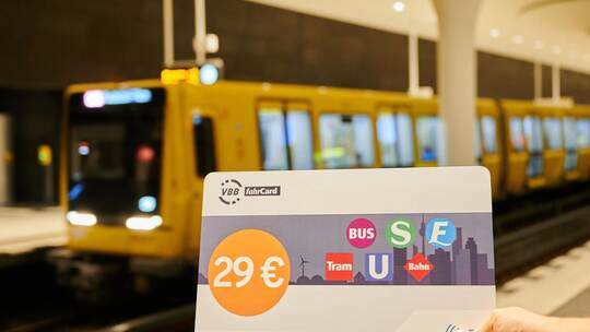 Verkaufsstart des 29-Euro-Tickets Verkaufsstart des 29-Euro-Tickets