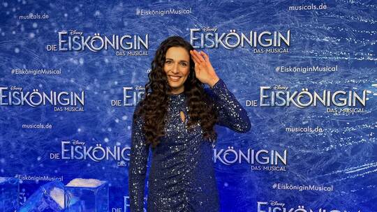 Sally Özcan bei der Premiere des Musicals „Die Eiskönigin“ Sally Özcan bei der Premiere des Musicals „Die Eiskönigin“