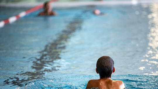 KINA - Zu wenige Plätze für Schwimm-Anfänger