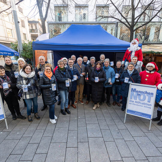 Menschen In Not Spendenaktion Innenstadt