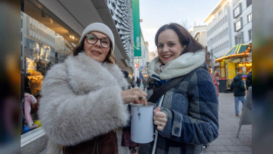 Menschen In Not Spendenaktion Innenstadt