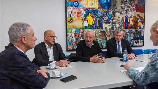 Wollen eine Aufblähung des Landtags verhindern: Oliver Graßy (von links) und Dieter Distler, deren Volksbegehren allerdings gesc