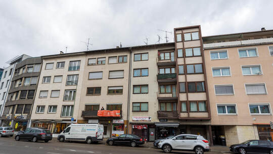Mehr Wohnraum will der Eigentümer in den Gebäuden 27, 29 und 31 an der Jahnstraße schaffen. Jahnstraße 27-31