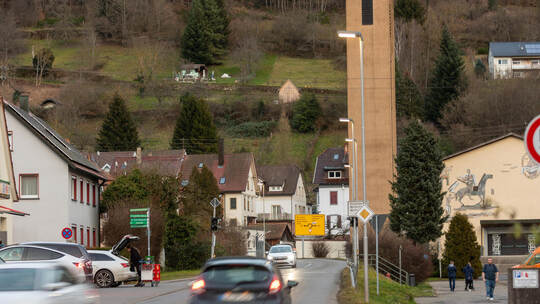 Um einen sicheren Weg für Schüler zu den Bussen in Calmbach zu gewährleisten, können sich einige Stadträte auch eine Unterquerun