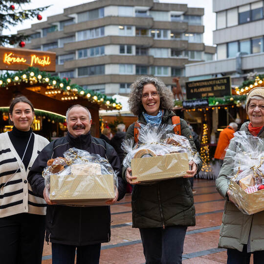 PZ Gewinnspiel Messbären Gewinnübergabe