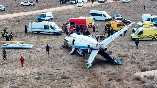 Passagierflugzeug stürzt in Kasachstan ab