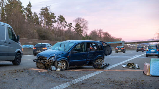Unfall A8 Alleinbeteiligt