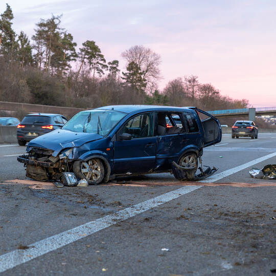 Unfall A8 Alleinbeteiligt