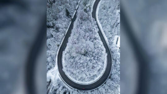 Winter Schmuckis Huchenfeld