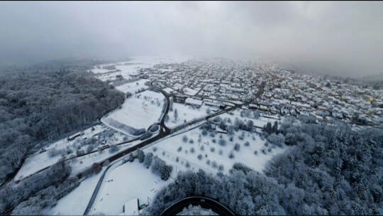 Winter Schmuckis Huchenfeld