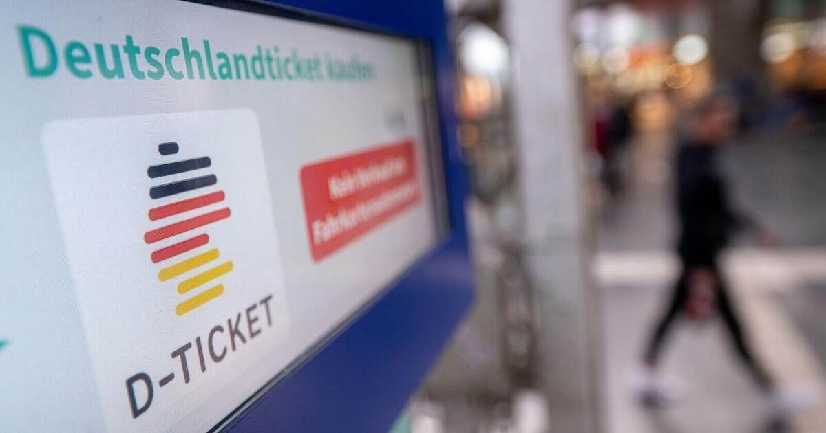Into the new year without a ticket: Deutschlandticket causes discontent at ...