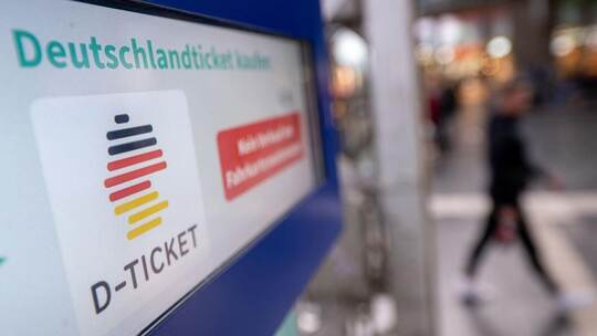 Das Deutschlandticket sorgt für Probleme. Sebastian Gollnow/dpa Deutschlandticket