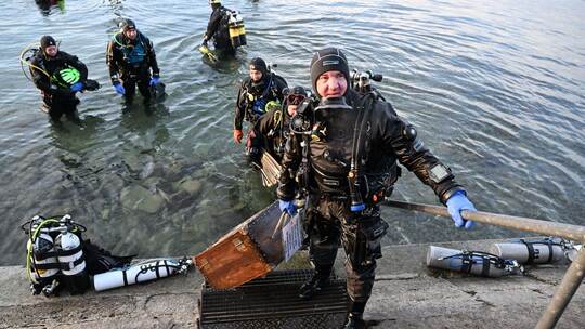 Traditionelles Dreikönigstauchen in Überlingen Traditionelles Dreikönigstauchen in Überlingen