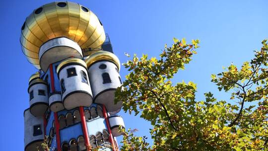 Hundertwasserturm in Abensberg Hundertwasserturm in Abensberg