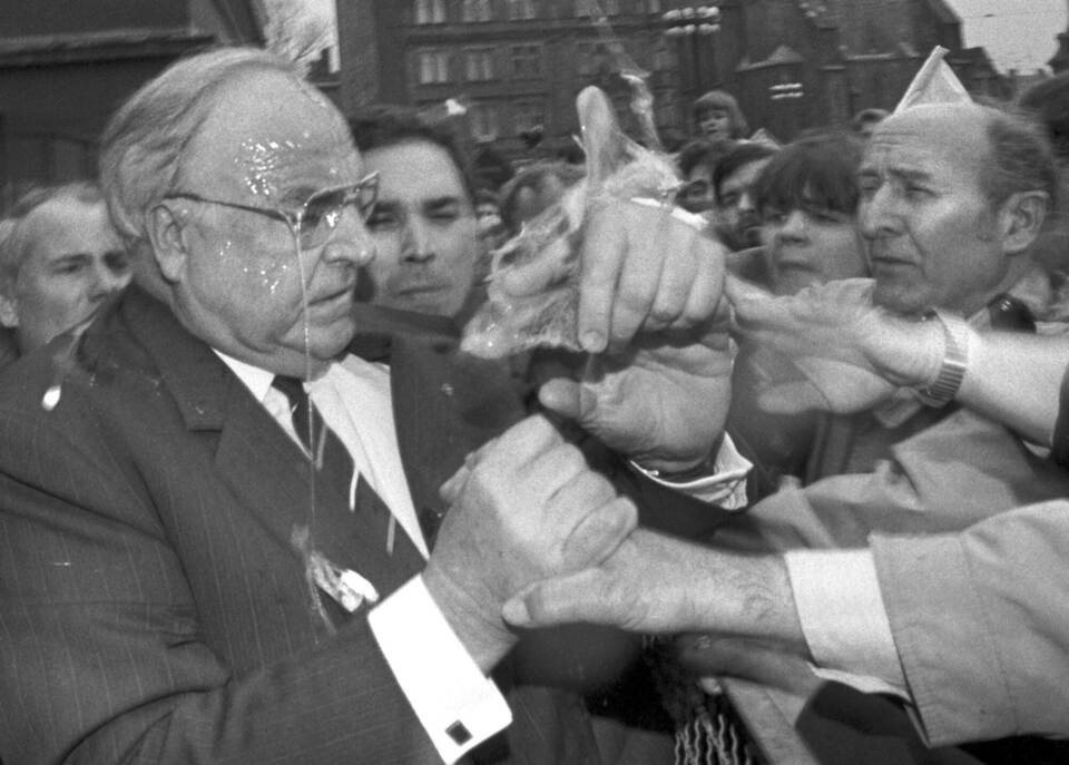 Eierwurf auf Kohl Eierwurf auf Kohl