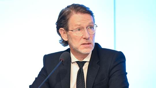 Landespressekonferenz mit Florian Stegmann