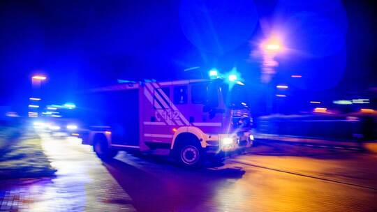 Illustration - Feuerwehr im Einsatz