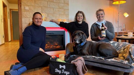 Urlaub mit Hund zum Wohlfühlen und Entspannen: Vorreiter für den Nördlichen Schwarzwald ist Enzklösterle. Im Bild (von links): S