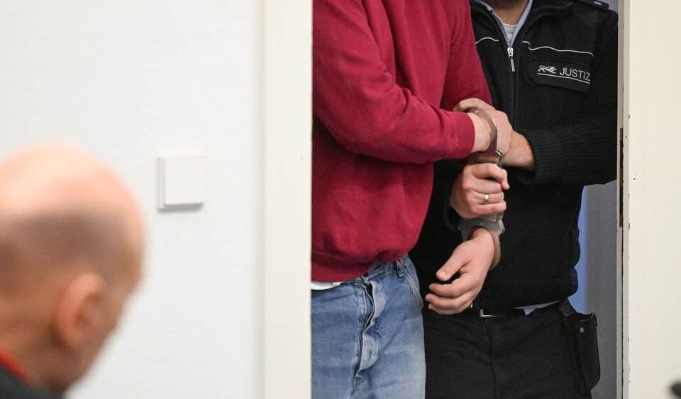 Auftakt Prozess wegen versuchten Mordes nach Messerangriff