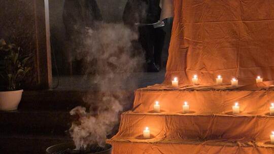 Die Lichtfeier Lucernar findet an drei Terminen in der Barfüßerkirche statt. Fux