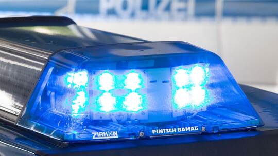 Polizei - Symbolbild Polizei - Symbolbild