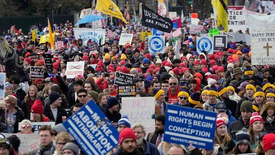 Trump lässt sich von Abtreibungsgegnern feiern Trump lässt sich von Abtreibungsgegnern feiern
