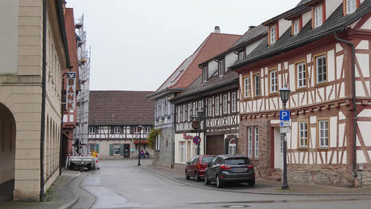 Für den Steiner Marktplatz und die Keltenstraße waren ursprünglich 100 000 Euro und eine Verpflichtungsermächtigung über 5,5 Mil