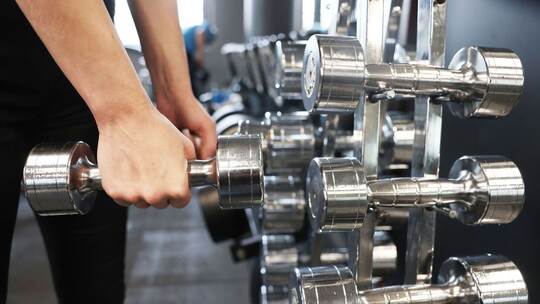 Fitnessstudios sind im Januar immer besonders gut besucht Fitnessstudios sind im Januar immer besonders gut besucht