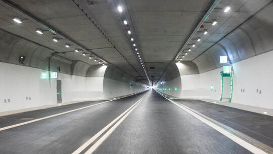 So wird der neue Arlinger Tunnel kommene Woche an drei Tagen aussehen – Folge von Wartungsarbeiten, die regelmäßig stattfinden m Verkehrsfreigabe Arlinger Tunnel