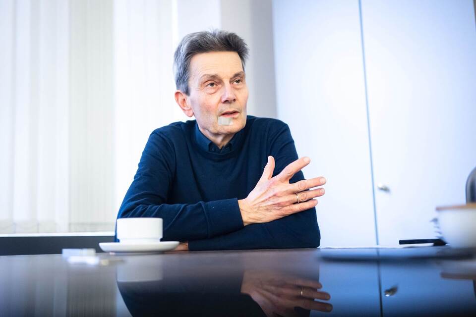 Merkel contra Merz bei Migrations-Wahlkampf Merkel contra Merz bei Migrations-Wahlkampf