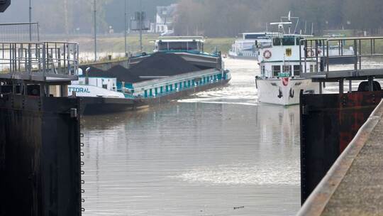 Moselschleuse Müden beginnt Regelbetrieb Moselschleuse Müden beginnt Regelbetrieb