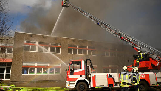 Schule brennt