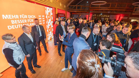 Olaf Scholz Townhall Ispringen