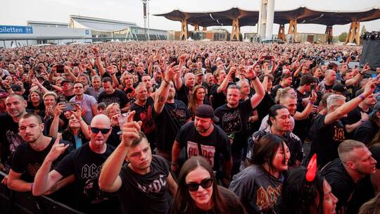 AC/DC Power Up AC/DC Power Up