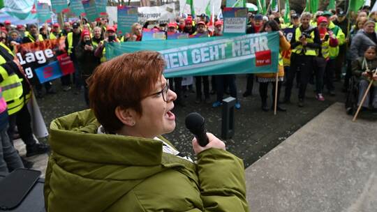 Tarifverhandlungen für öffentlichen Dienst in Hessen starten Tarifverhandlungen für öffentlichen Dienst in Hessen starten