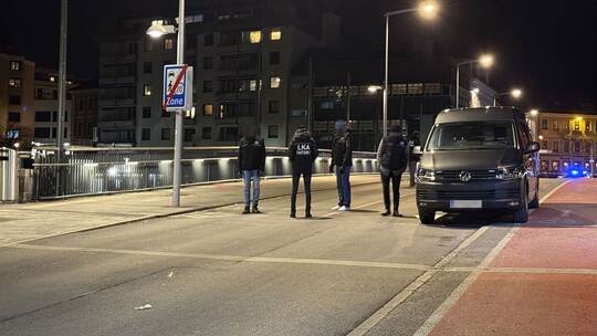 Mann attackiert Passanten in Österreich