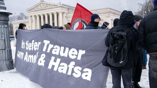 Nach dem Anschlag in München - Demonstrationen Königsplatz Nach dem Anschlag in München - Demonstrationen Königsplatz