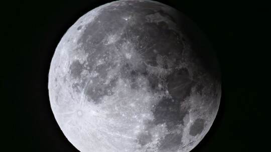 Partielle Mondfinsternis über Brandenburg Partielle Mondfinsternis über Brandenburg
