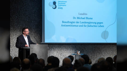 Friedenspreis Düzen Tekkal