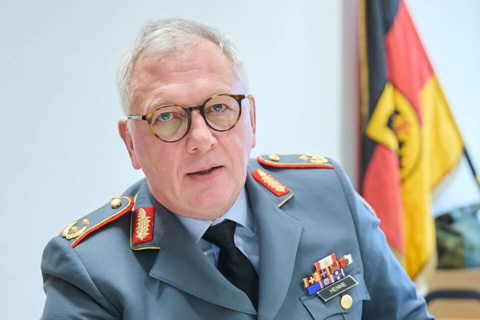 Andreas Henne - designierter Kommandeur Heimatschutzdivision Andreas Henne - designierter Kommandeur Heimatschutzdivision