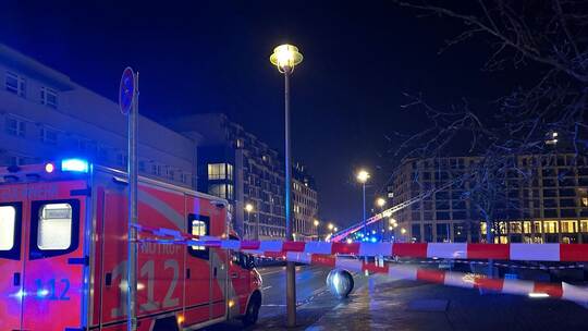 Mann am Holocaust-Denkmal in Berlin schwer verletzt