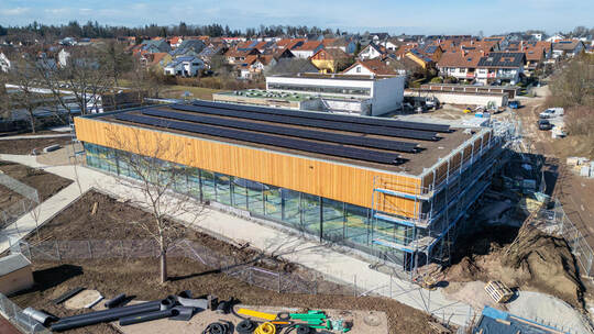 Sehnsüchtig erwartet: Das Stadtteilbad in Huchenfeld wird am 27. April mit einem großen, bunten Programm der Öffentlichkeit über