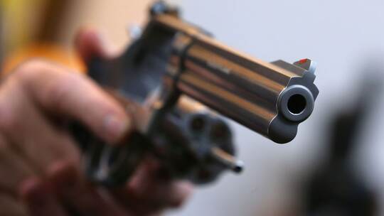 Verhandlungen um Waffenerlaubnis für Reichsbürger