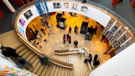 Schulkunst Ausstellung Stadtbibliothek